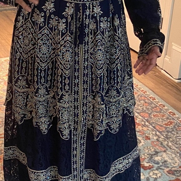 Morocon dress - Picture 9 of 16